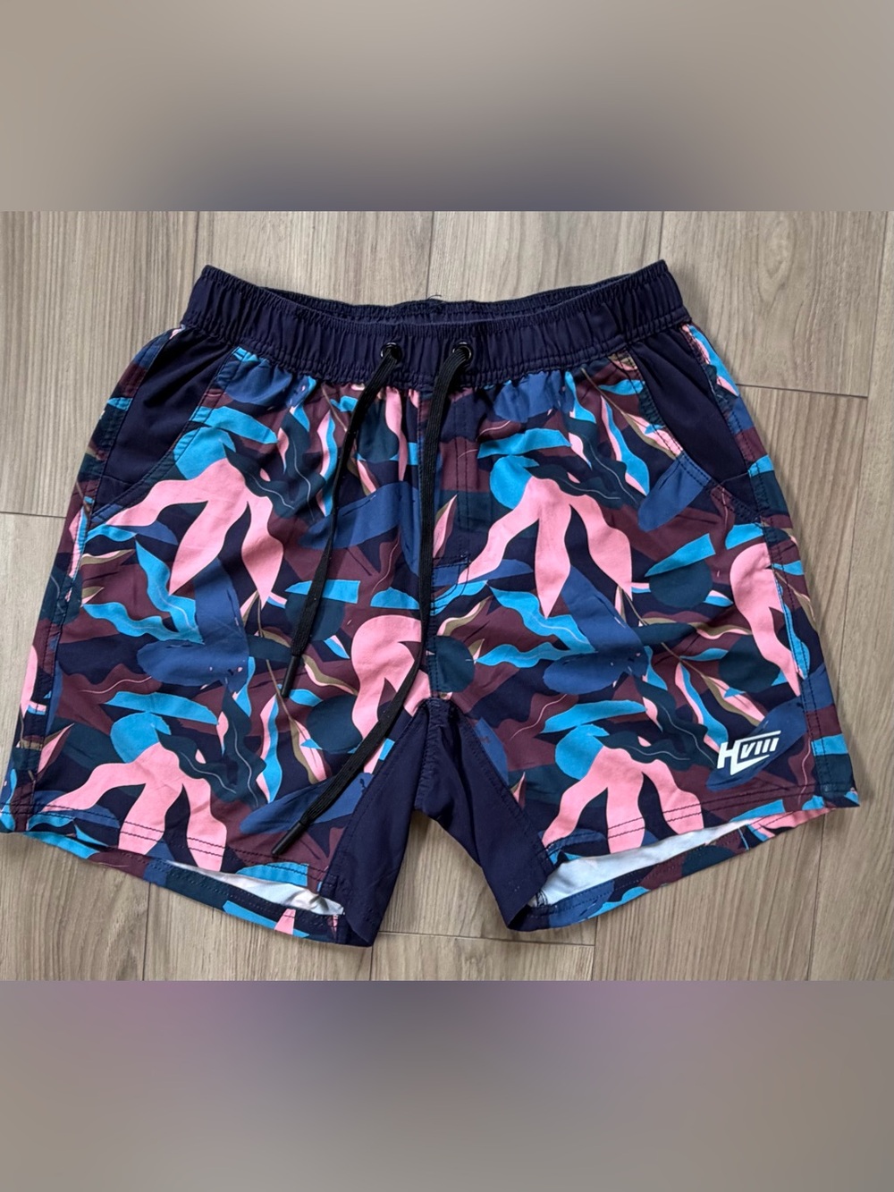 HVIII Brand Goods Goat Men's Navy Pink Botanical Shorts 6” Size Small